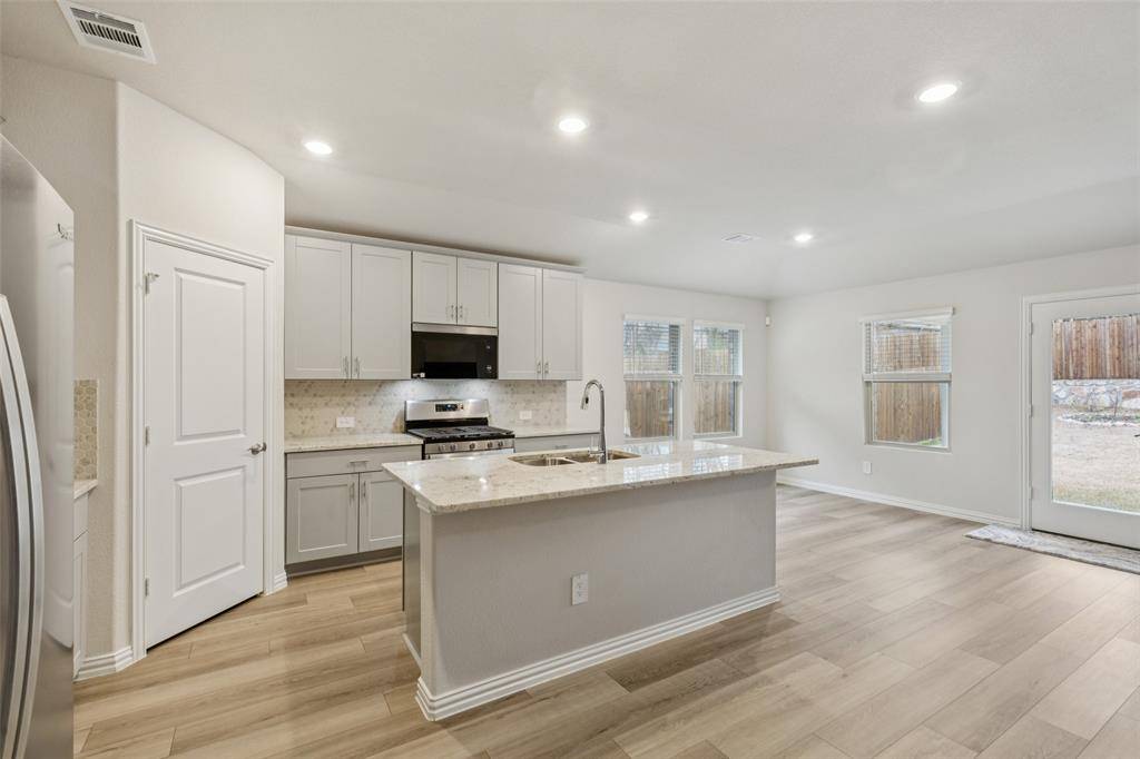 522 Castle Road, Sherman, TX 75092