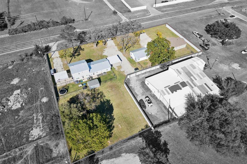 1060 E Reno Road, Reno, TX 76020