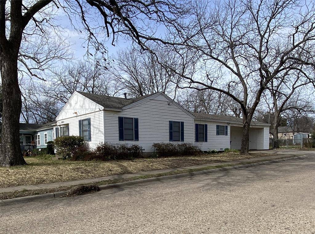 3803 Poinsettia Drive, Dallas, TX 75211