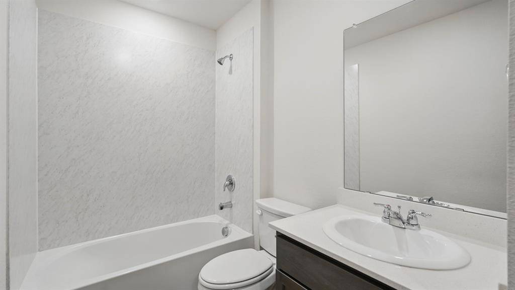 2040 Bobby Ashcraft Drive, Lindale, TX 75771