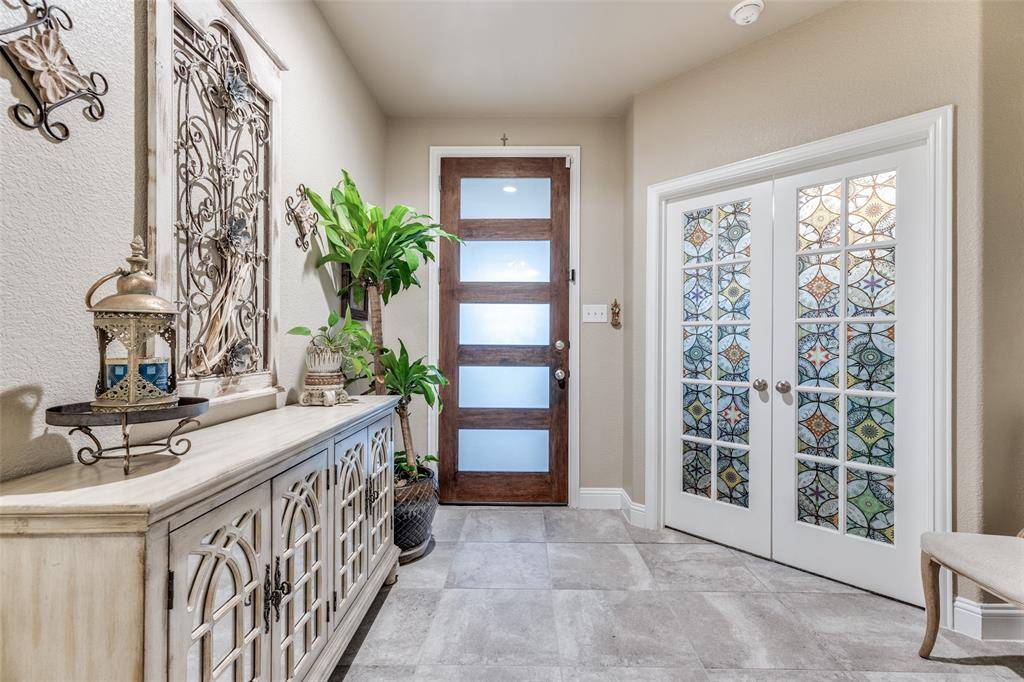 2800 Lakeside Drive, Aubrey, TX 76227