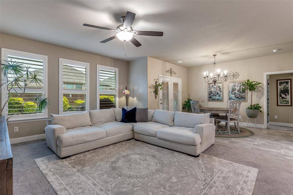 2800 Lakeside Drive, Aubrey, TX 76227