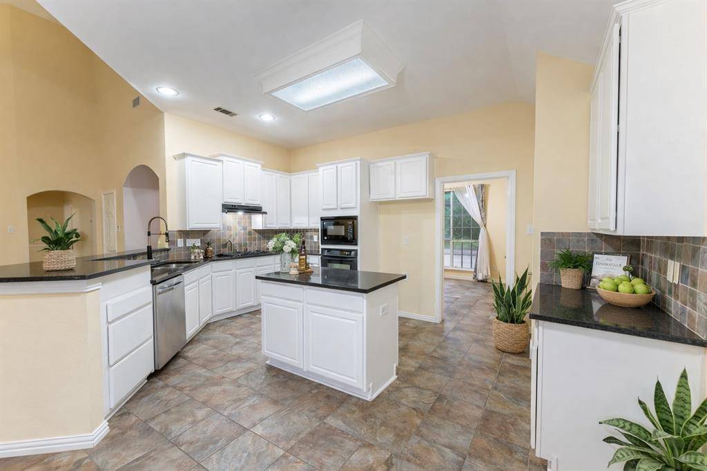 672 Channel Ridge Drive, Rockwall, TX 75087