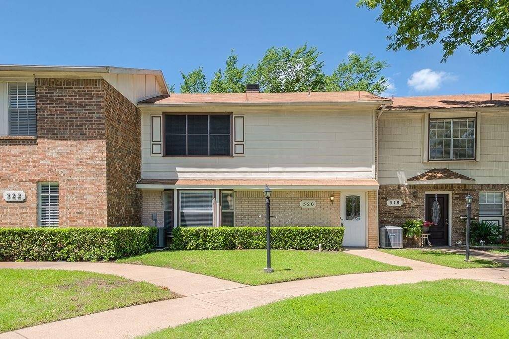 520 Pecan Acres Ct, Arlington, TX 76013