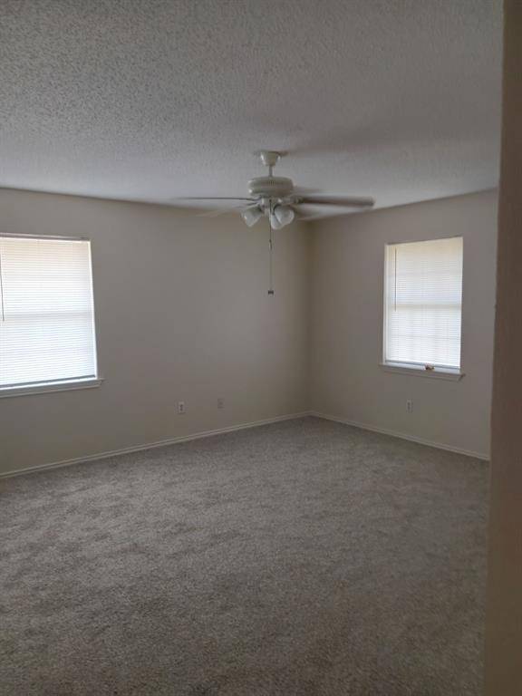 113 S Summit Street, Red Oak, TX 75154