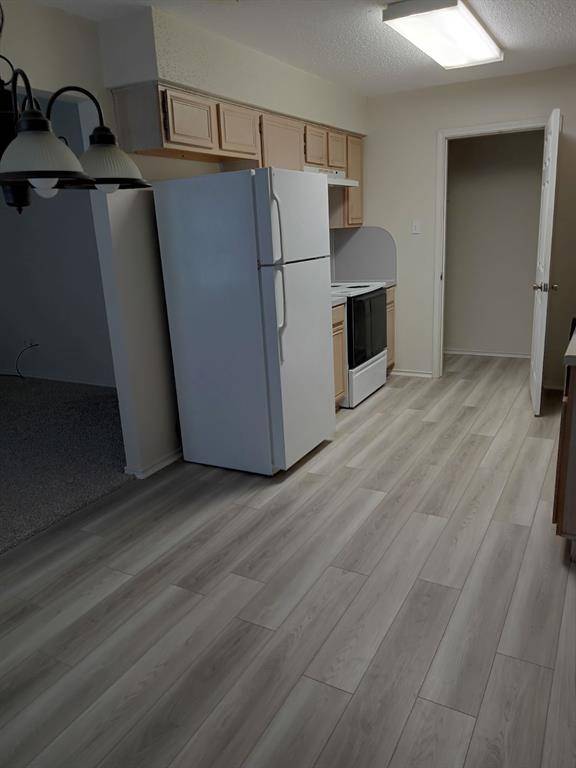 113 S Summit Street, Red Oak, TX 75154