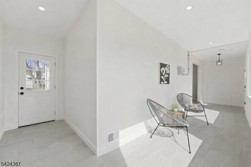 57 N Auten Ave, Somerville Boro, NJ 08876