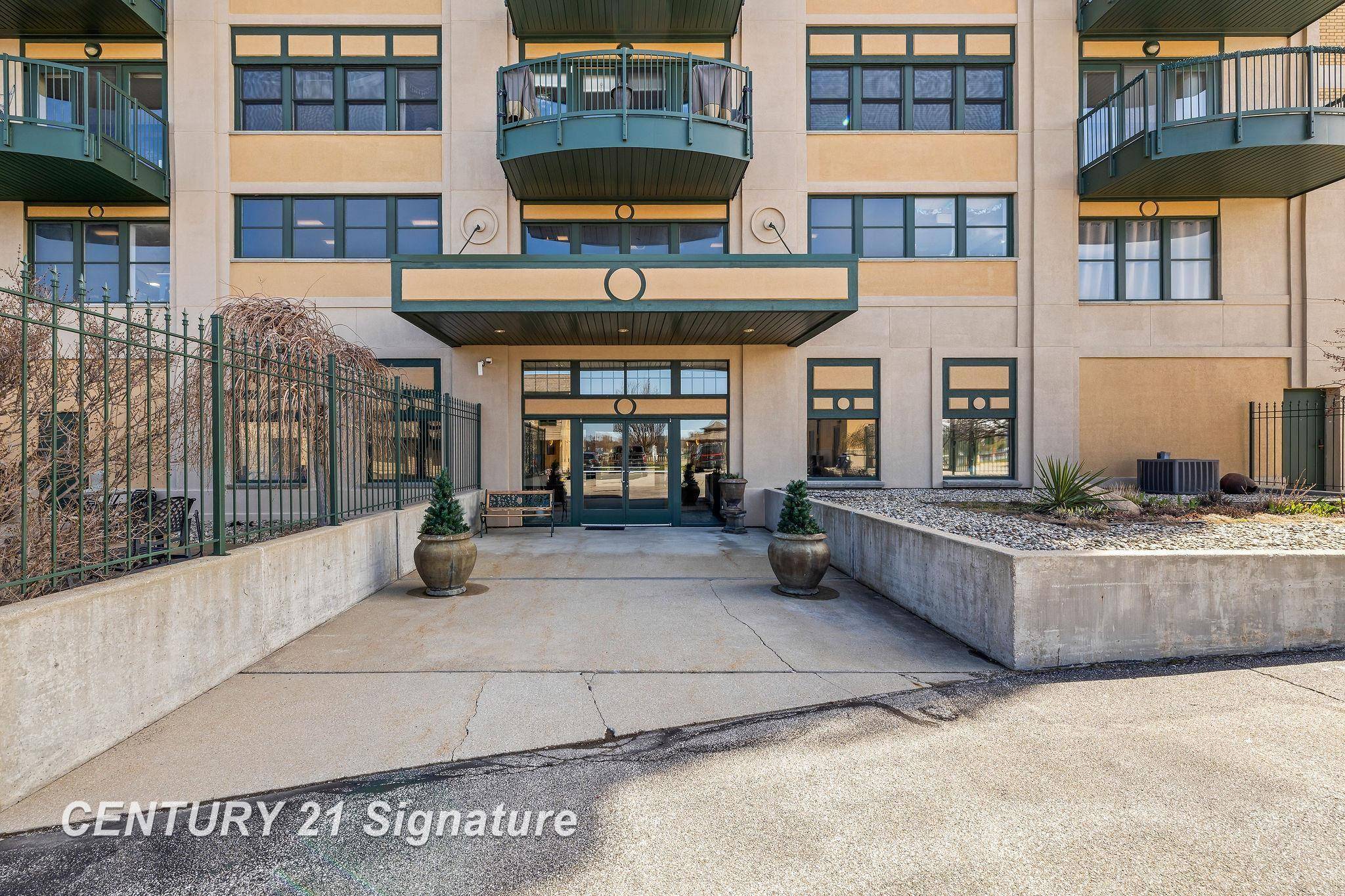 225 Jennison PL, Bay City, MI 48708