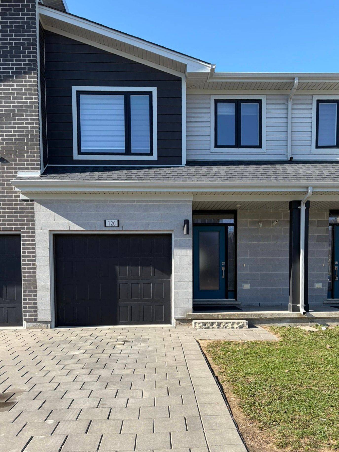 177 Edgevalley RD #126, London East, ON N5V 0C5