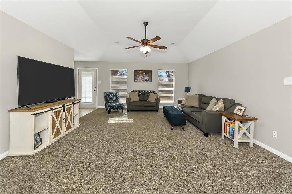1404 Brush Street, Bridgeport, TX 76426