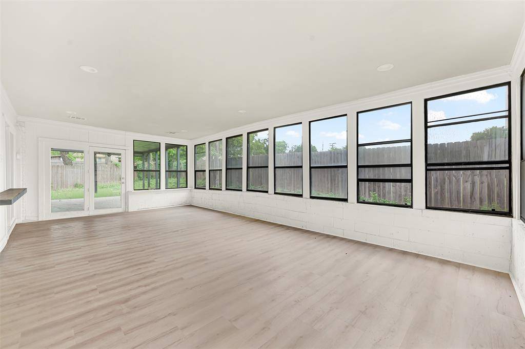 2033 Durham Street, Irving, TX 75062