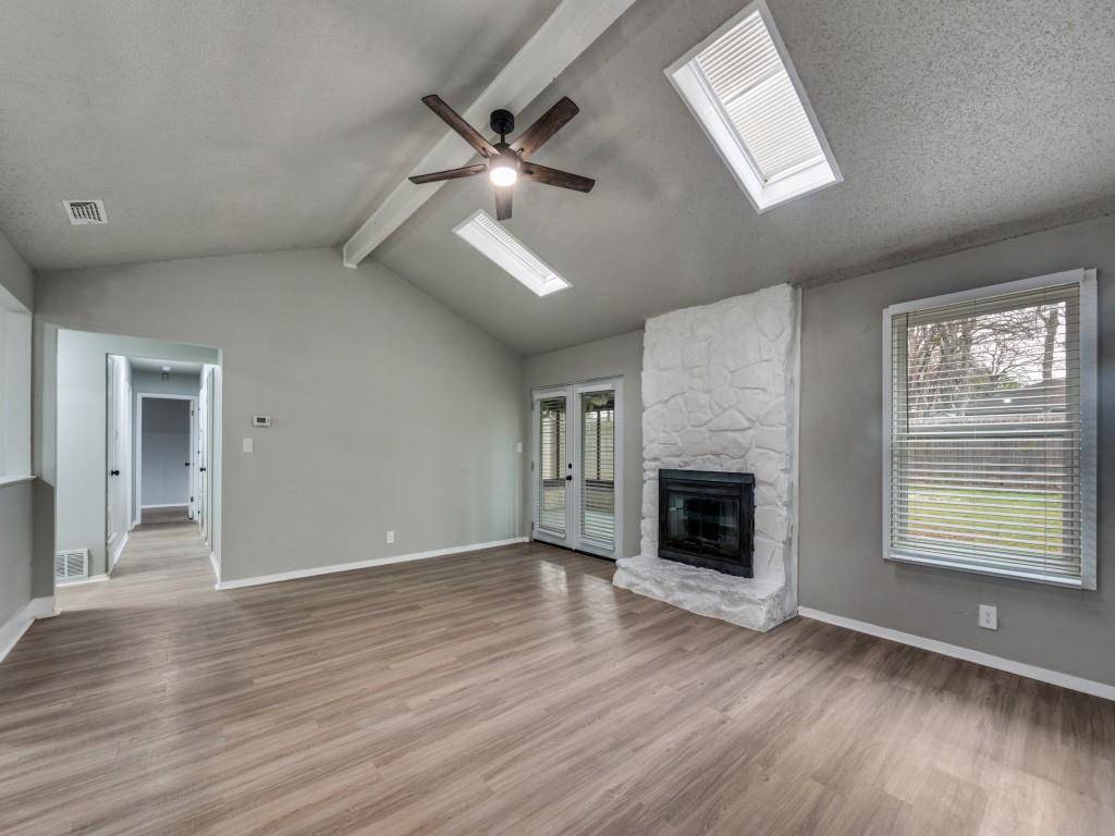 5402 Holly Trail, Arlington, TX 76016