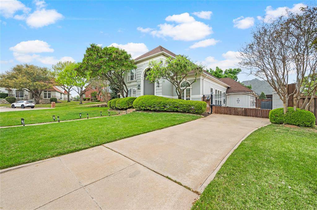 25 Panorama Trail, Trophy Club, TX 76262