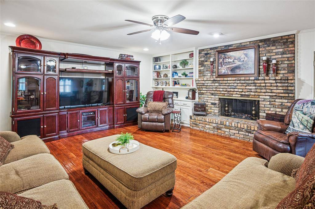 1401 Allegheny Drive, Arlington, TX 76012