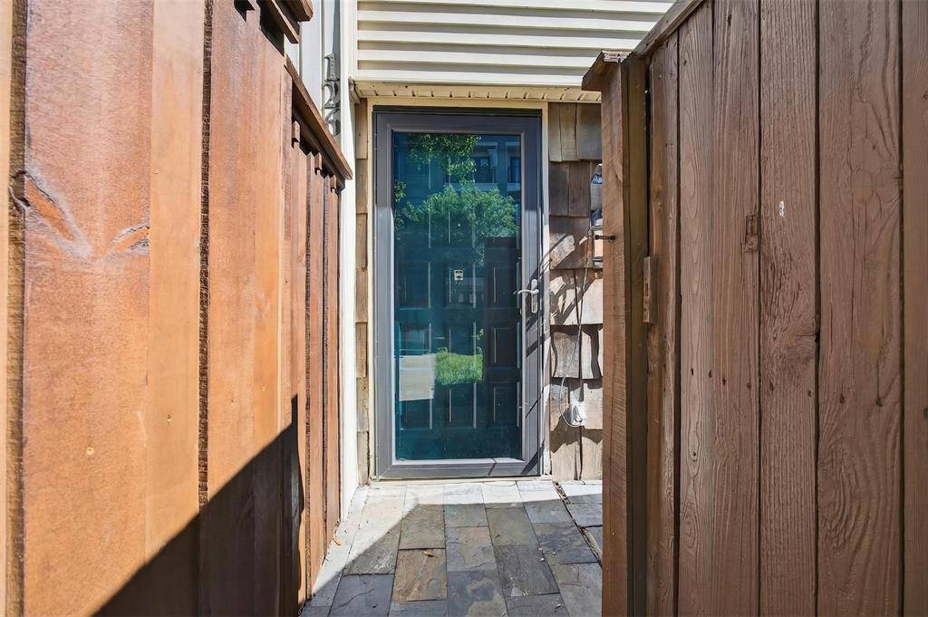 2702 Douglas Avenue #126, Dallas, TX 75219