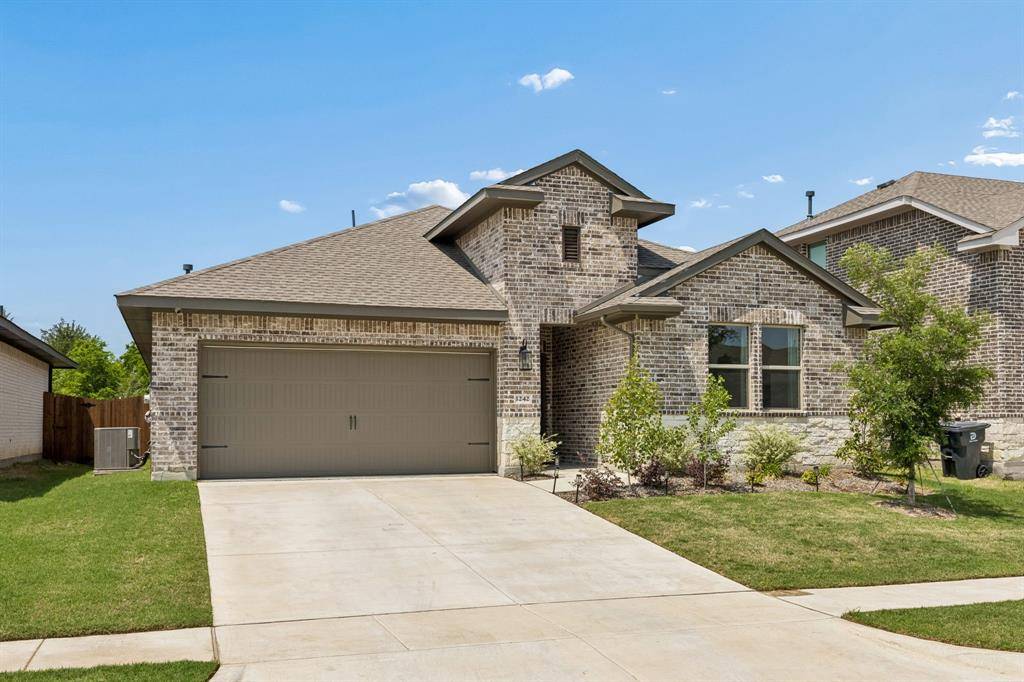 1242 Champlain Way, Dallas, TX 75253