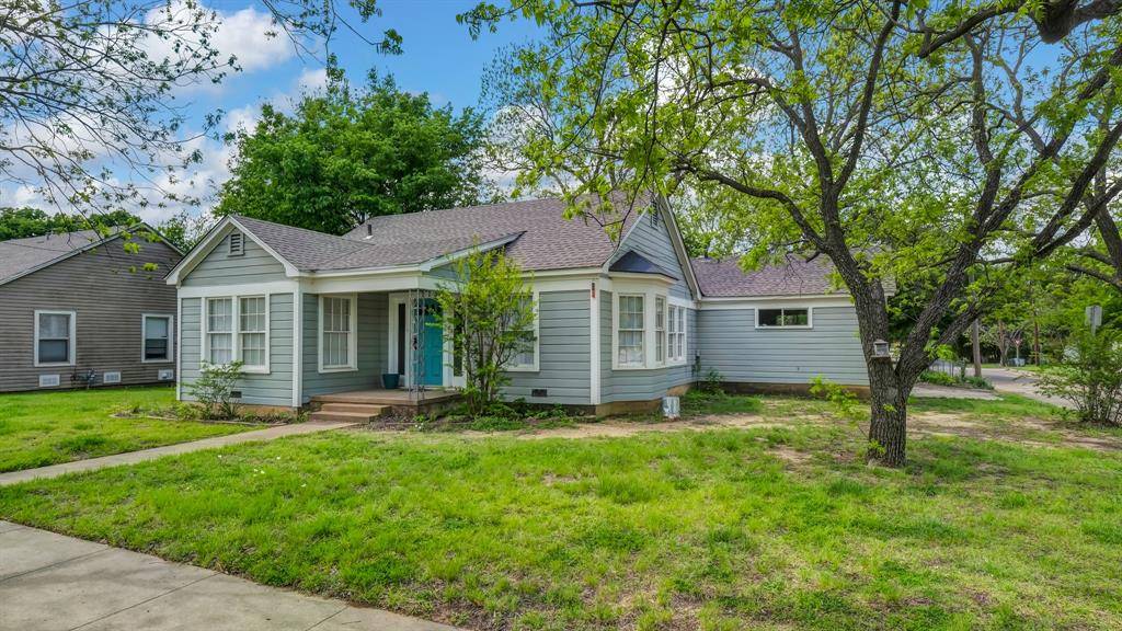 1715 N Oak Avenue, Mineral Wells, TX 76067