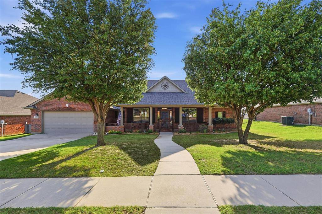 10909 Owl Creek Drive, Fort Worth, TX 76179