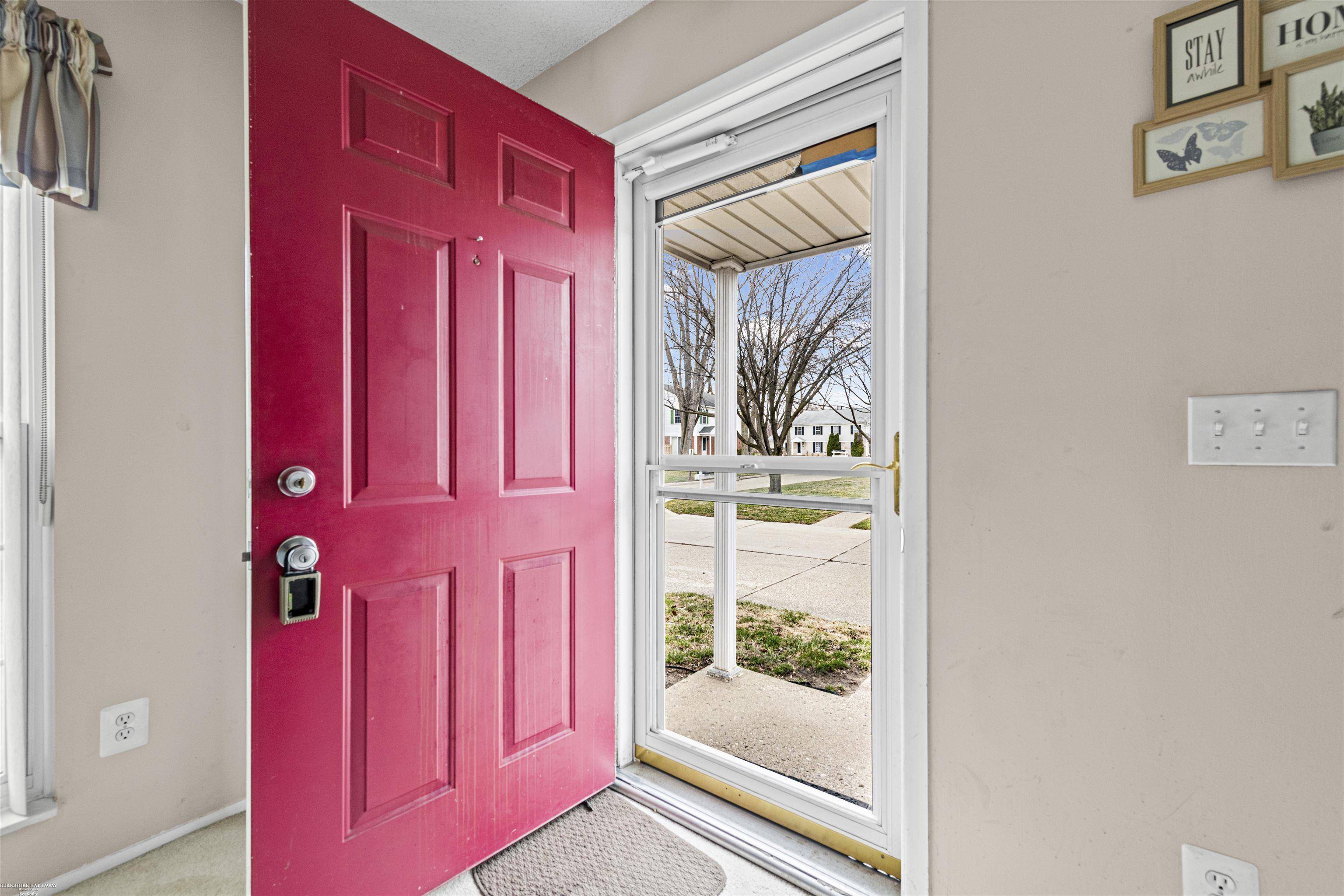 24704 Meadow LN, Harrison Twp, MI 48045