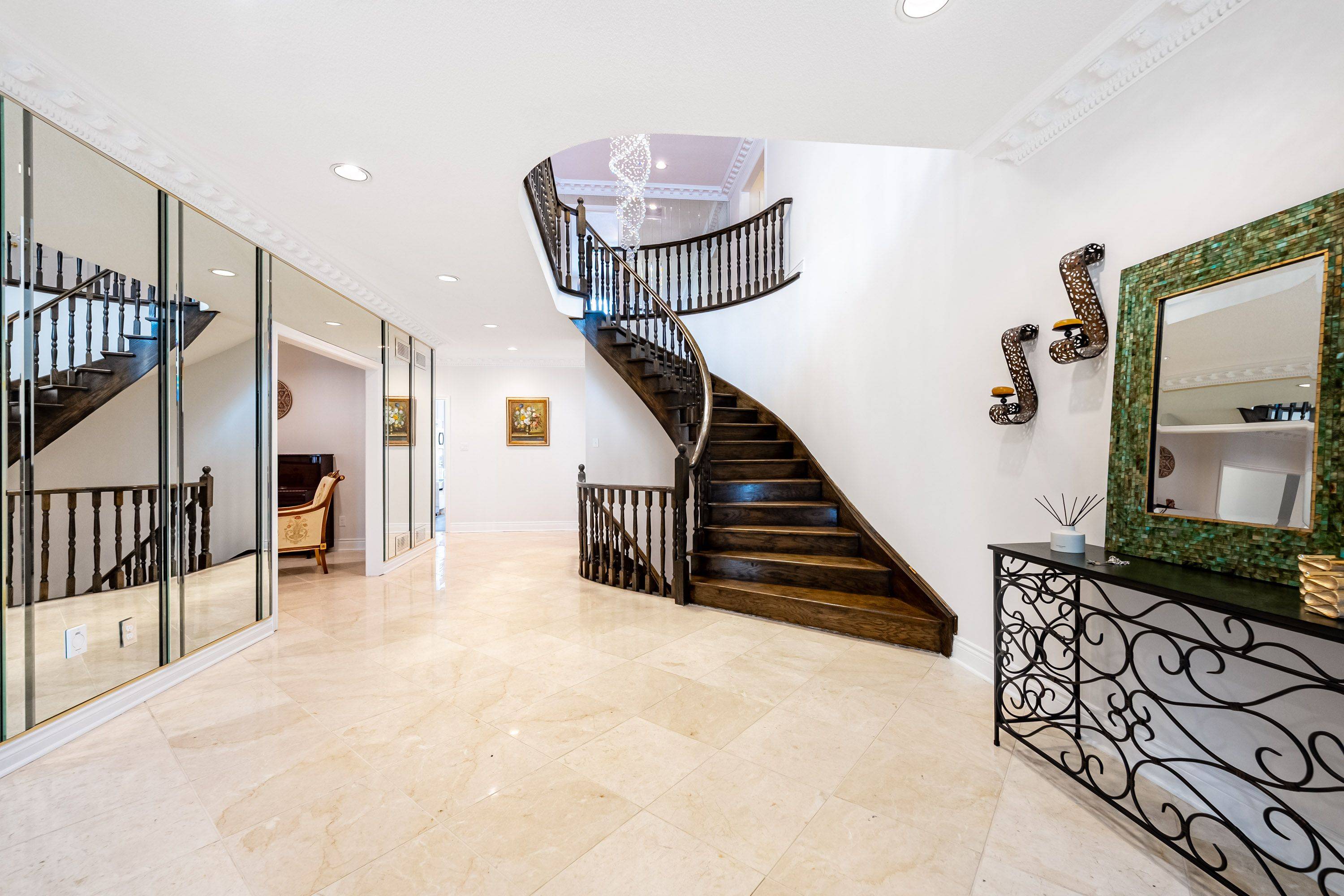 29 Northgate CRES, Richmond Hill, ON L4B 2K8