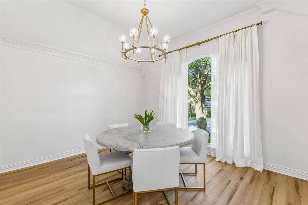 936 MIDLAND CREEK Drive, Southlake, TX 76092