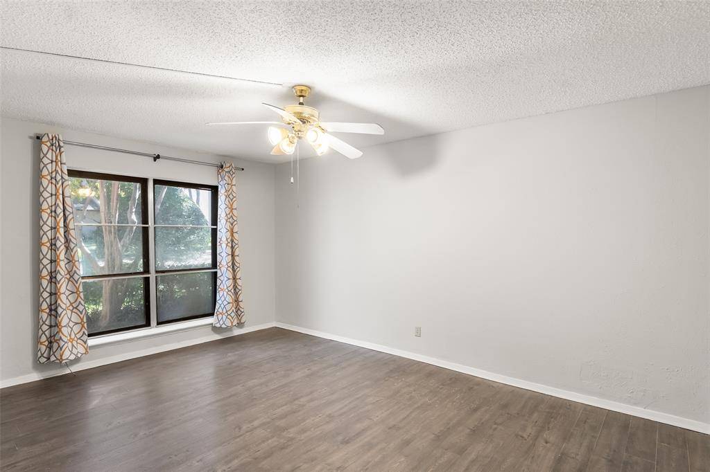 427 Arborview Drive, Garland, TX 75043