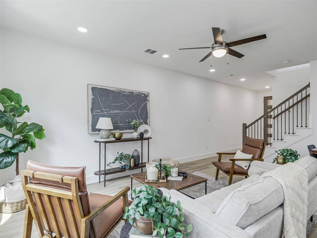 7331 Rubio Place, Dallas, TX 75235