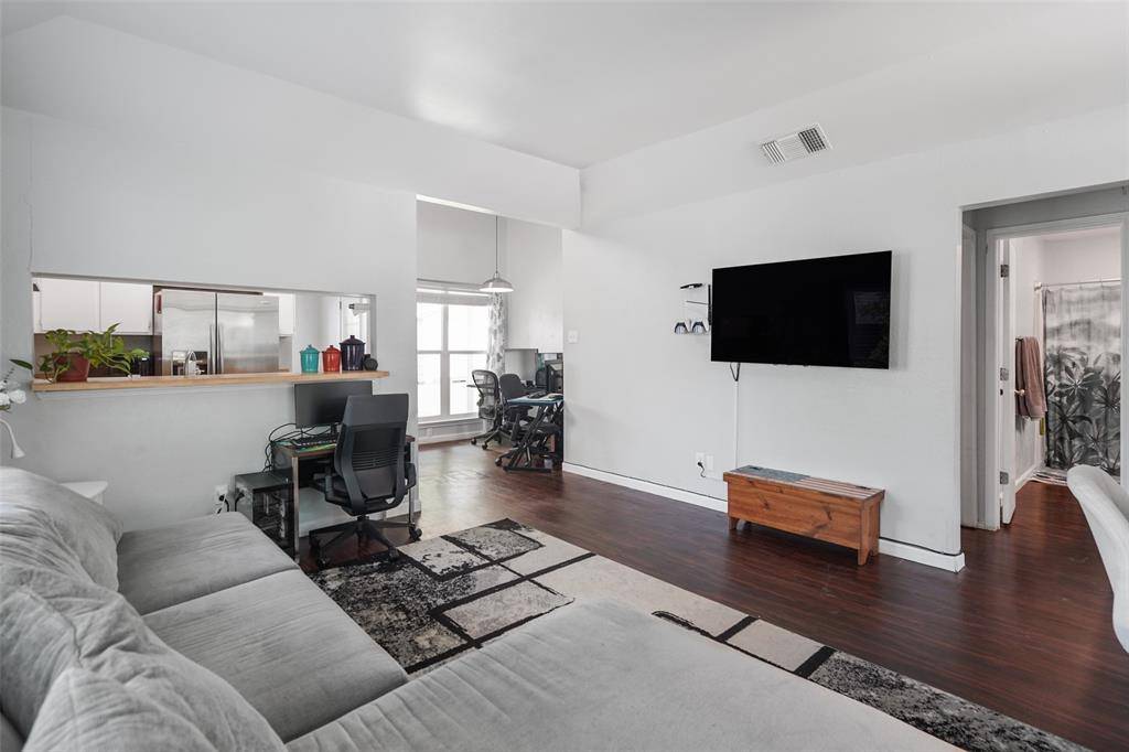 6011 Hott Springs Drive, Arlington, TX 76001