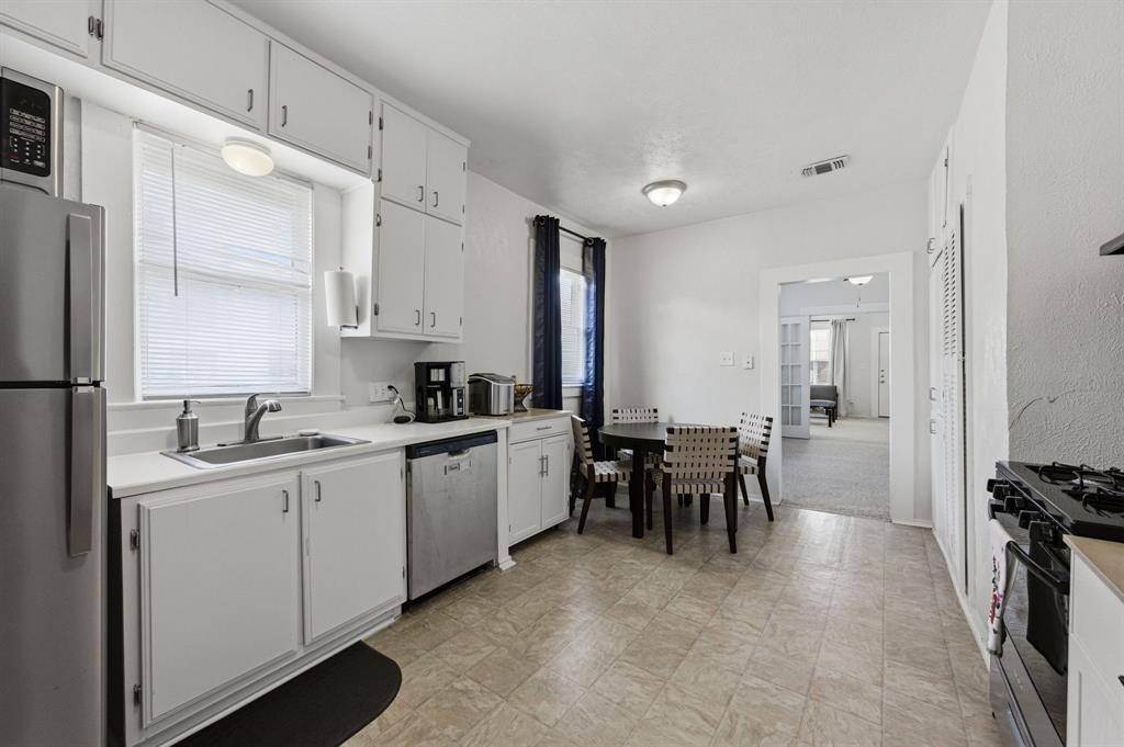 5802 Richmond Avenue, Dallas, TX 75206