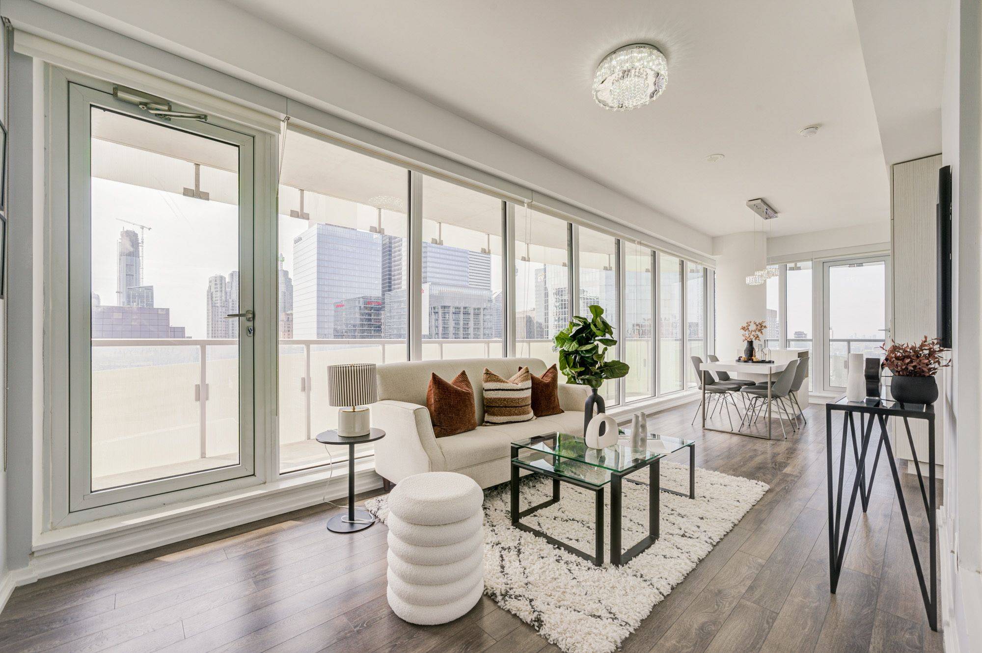 197 Yonge ST #3109, Toronto C08, ON M5B 1M4