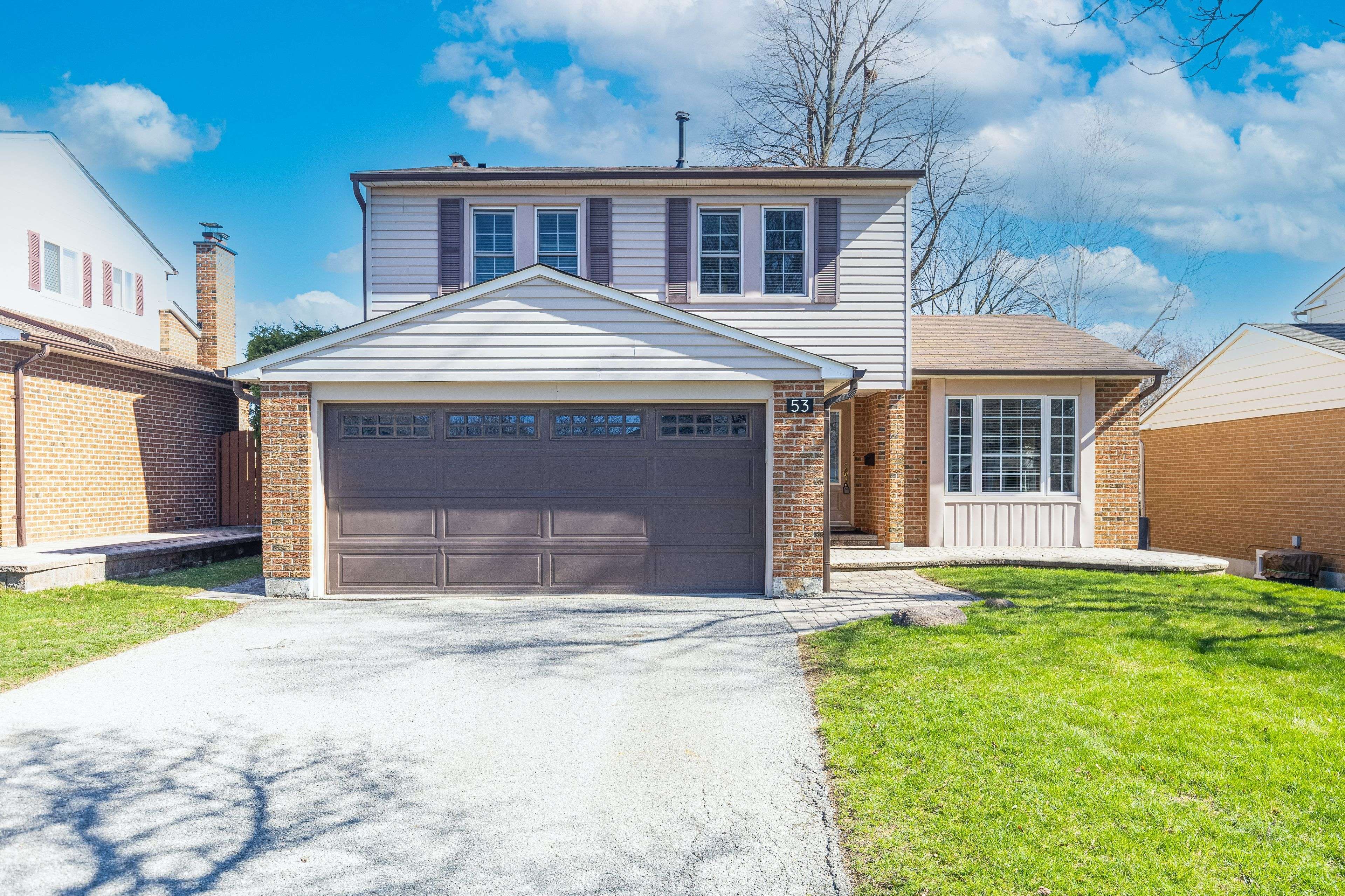 53 Teresa DR, Whitby, ON L1N 6H9