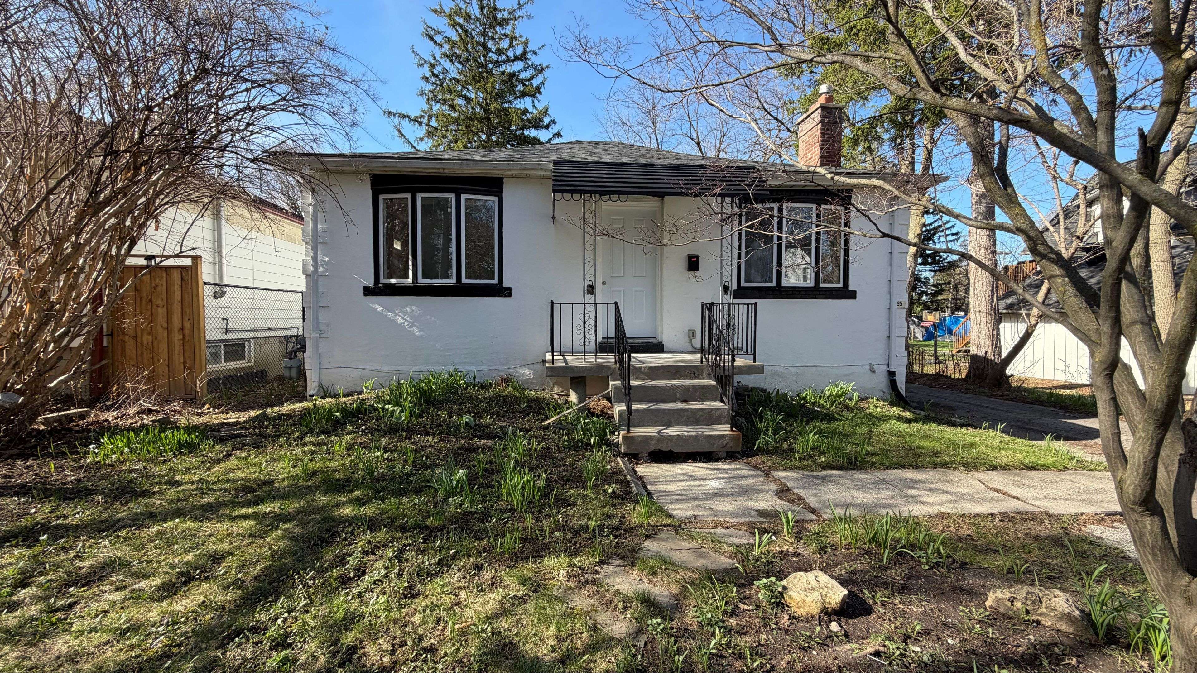 95 Roseview AVE, Richmond Hill, ON L4C 1C6