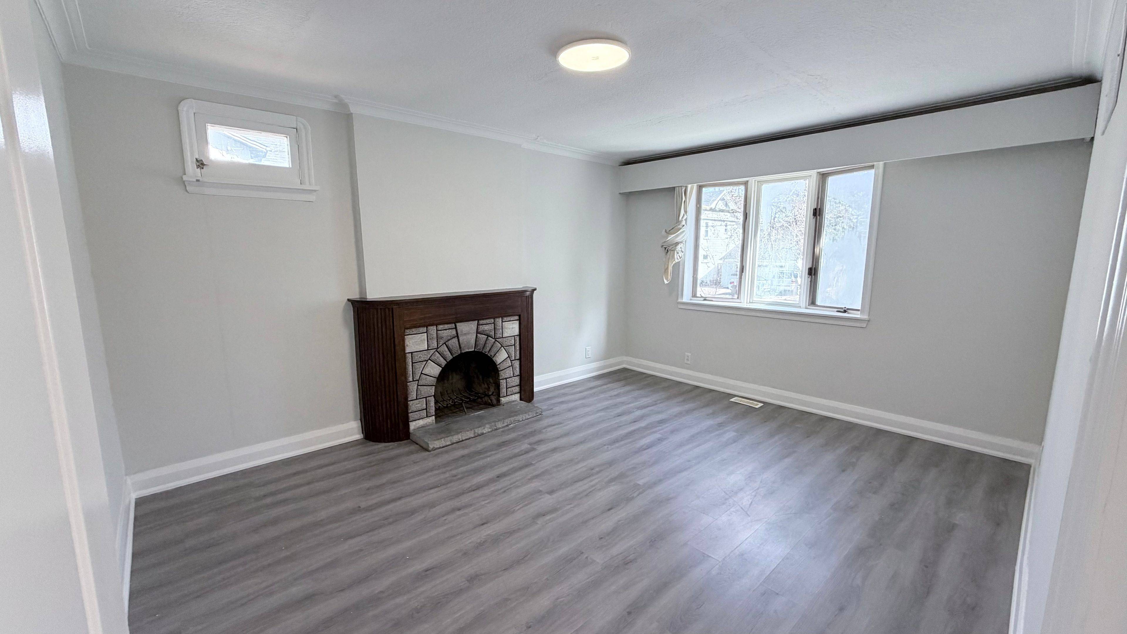 95 Roseview AVE, Richmond Hill, ON L4C 1C6