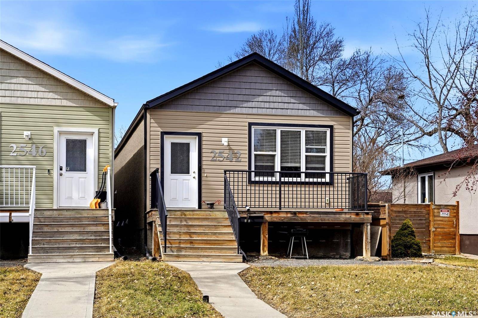 2542 McDonald STREET, Regina, SK S4N 2Z5