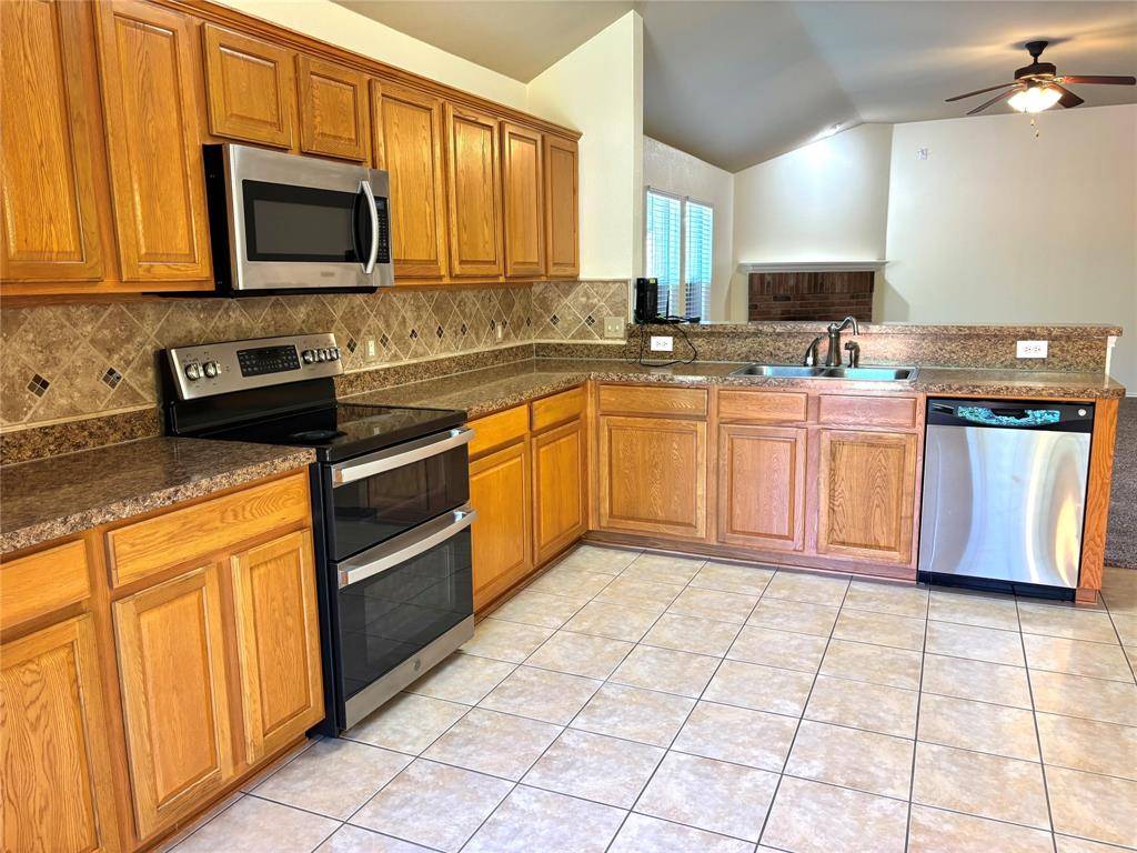 1801 Black Maple Drive, Anna, TX 75409