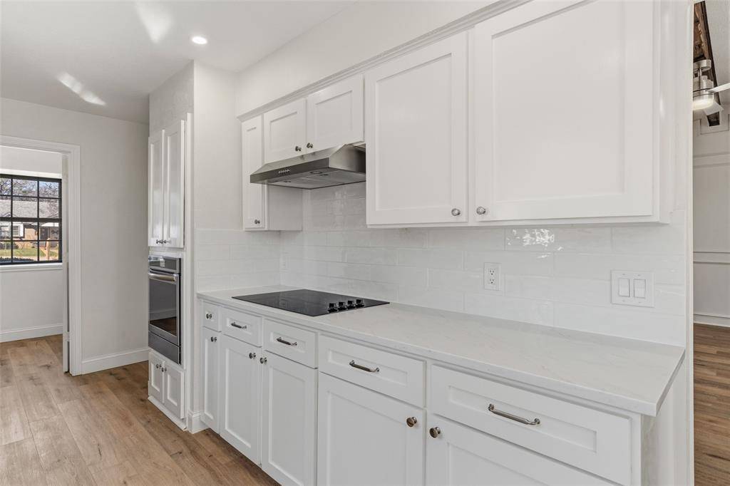 3801 Pleasant Wood Court, Arlington, TX 76016