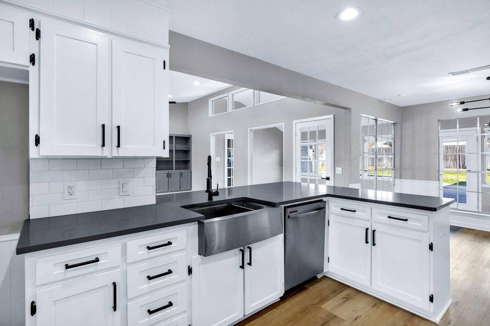 2809 Wood Wind Drive, Pantego, TX 76013