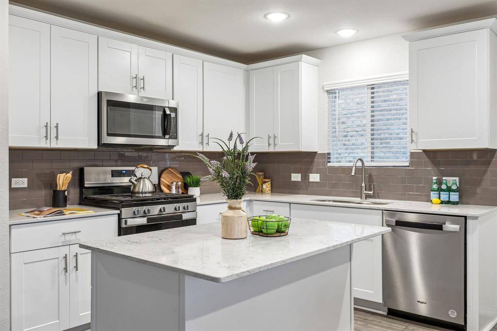 805 Harefield, Haslet, TX 76052