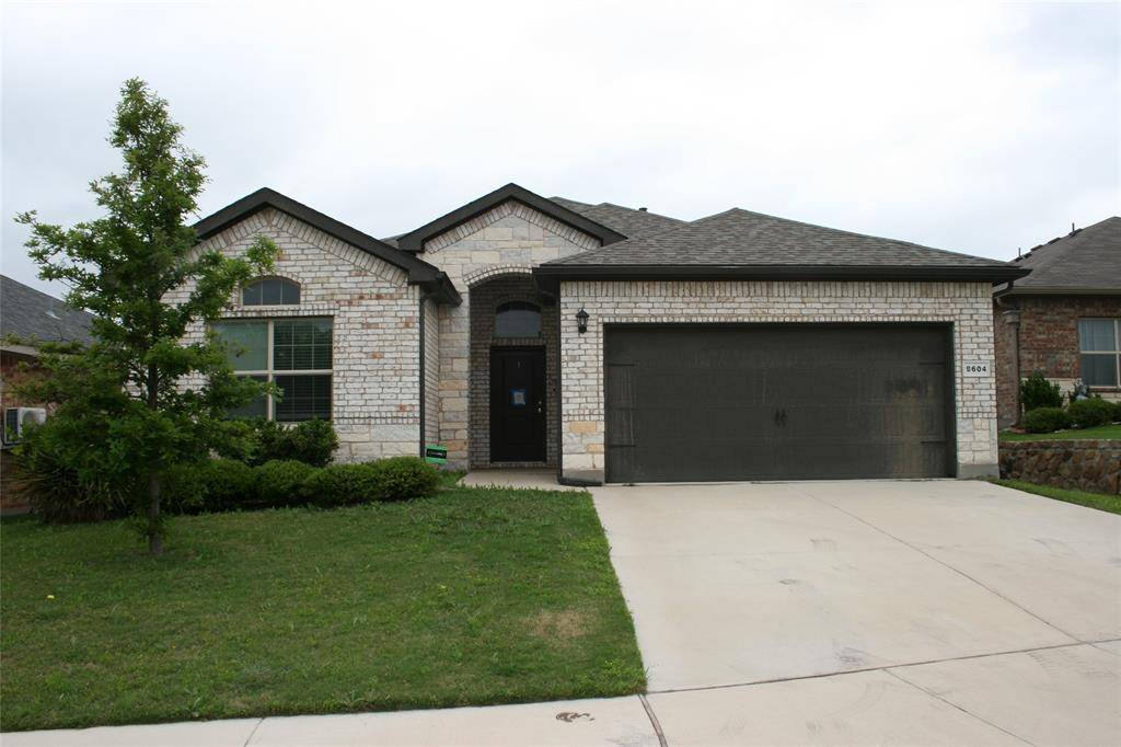9604 Hickory Knob Drive, Fort Worth, TX 76108