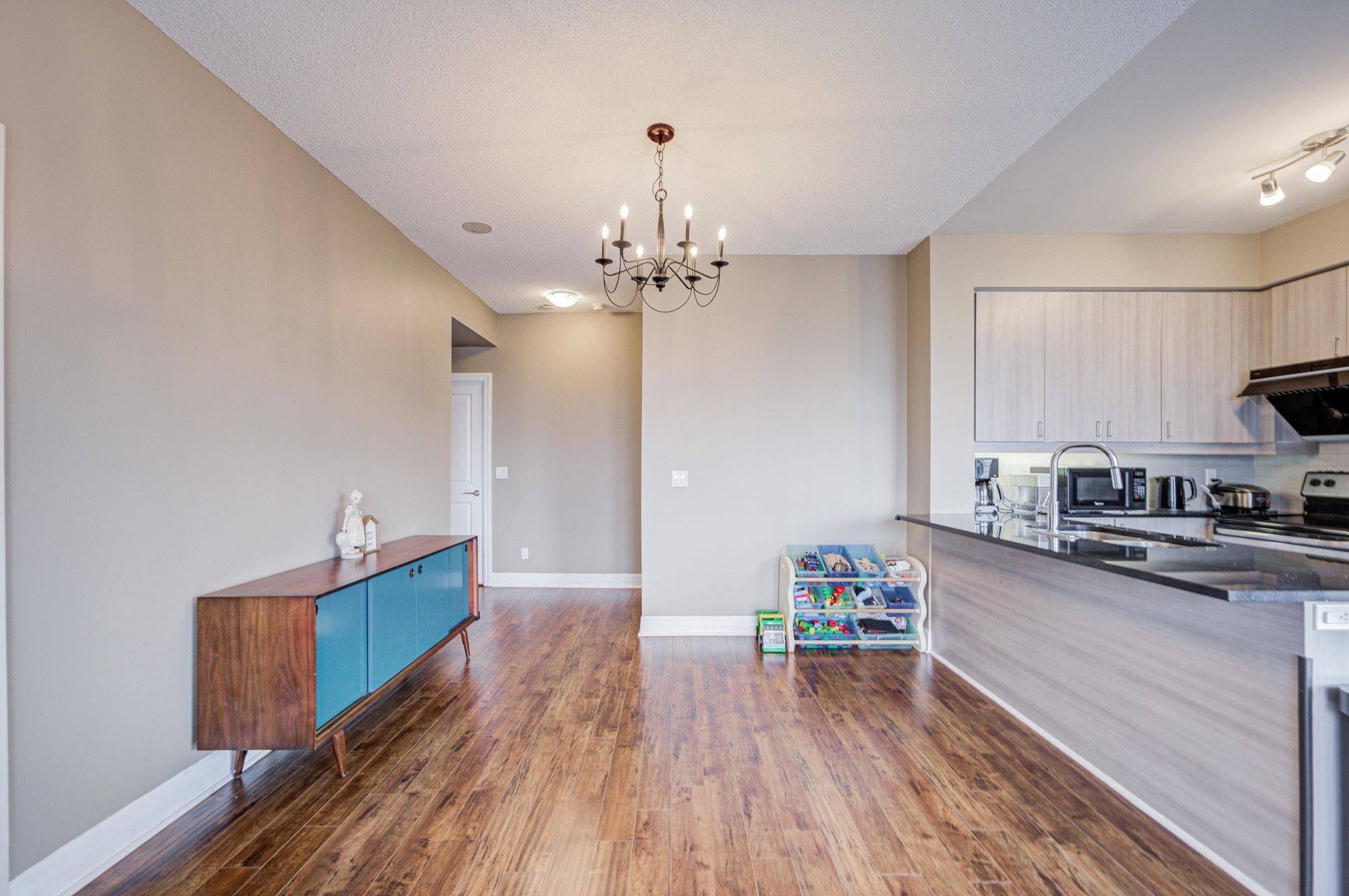 8130 Birchmount RD #615, Markham, ON L6G 0E4