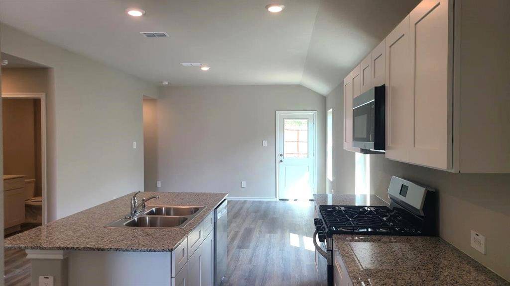 1512 TIN ROOF Road, Denton, TX 76249