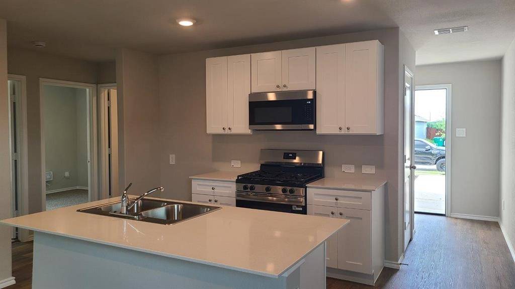 5420 CORDUROY Drive, Denton, TX 76249