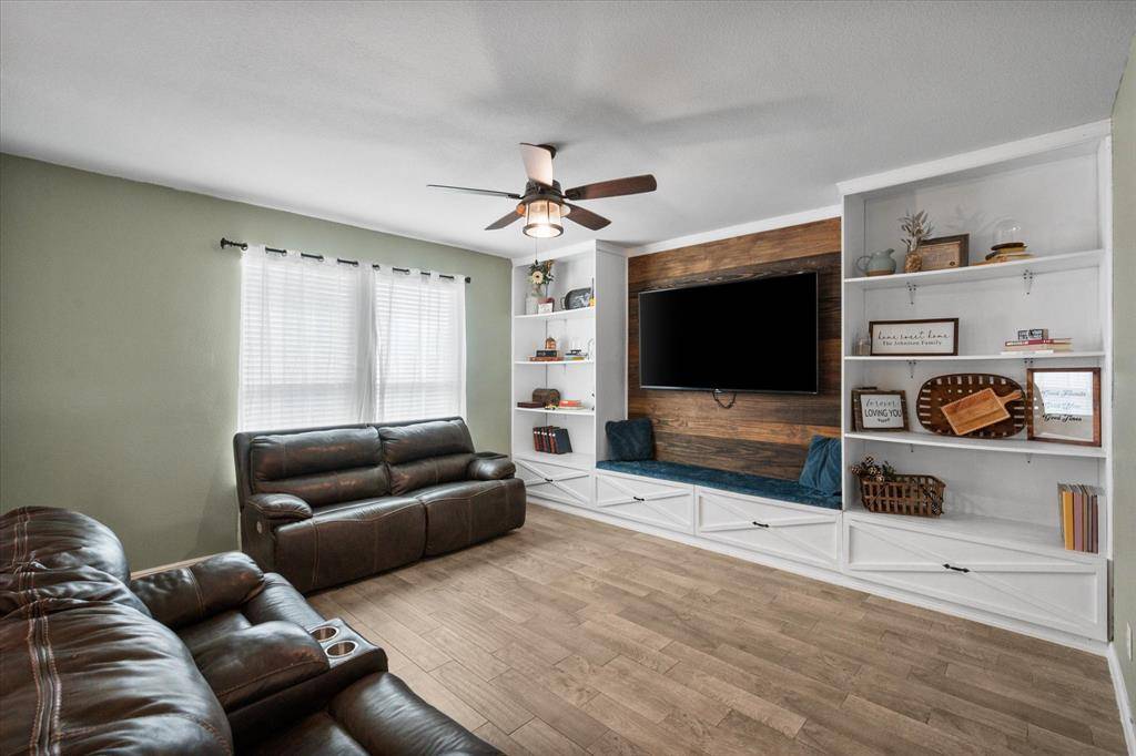 9120 Pearfield Road, Fort Worth, TX 76179