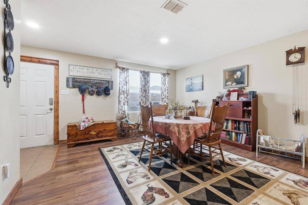 1633 Sierra Meadow Lane, Fort Worth, TX 76247