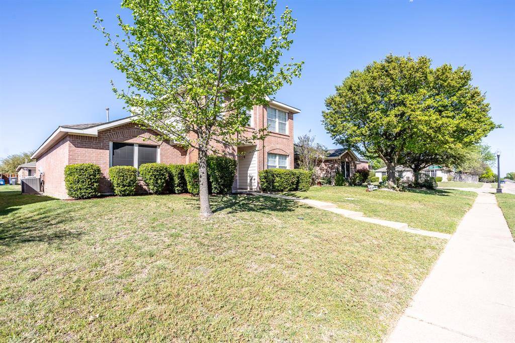 2415 Mallory Lane, Lancaster, TX 75134