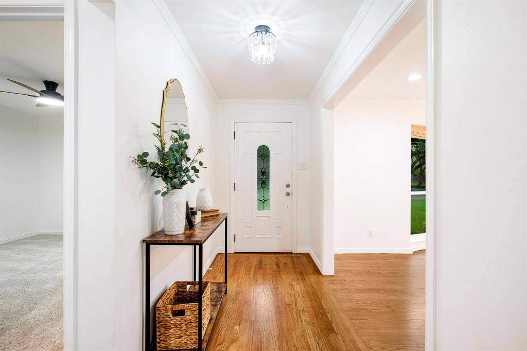 3001 Lavita Lane, Farmers Branch, TX 75234