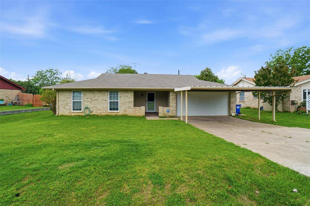 148 Lilac Lane, Azle, TX 76020