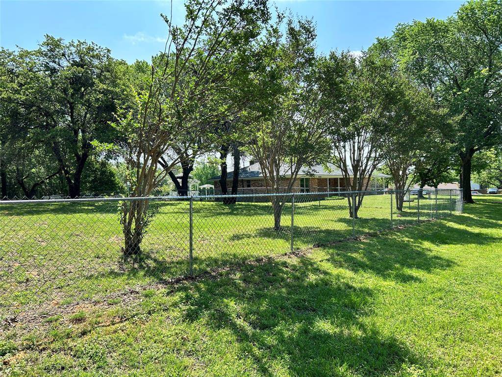 500 Curtis Road, Burleson, TX 76028