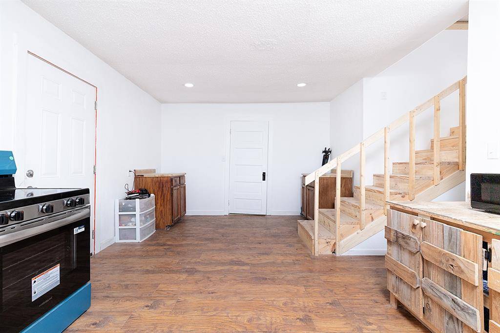 607 W 6th Street, Brady, TX 76825