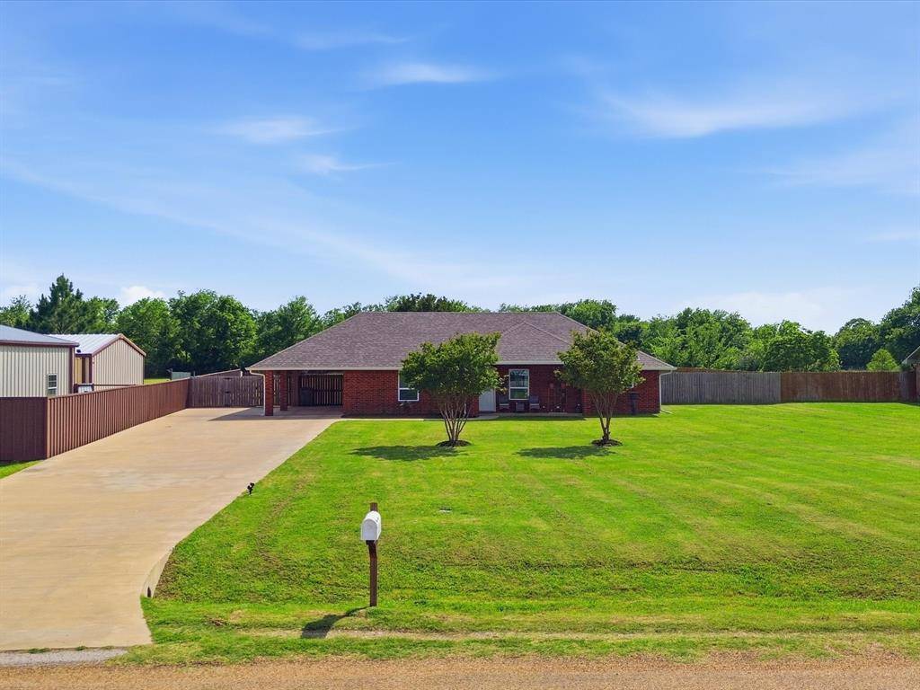 636 E Eubank Street, Mabank, TX 75147